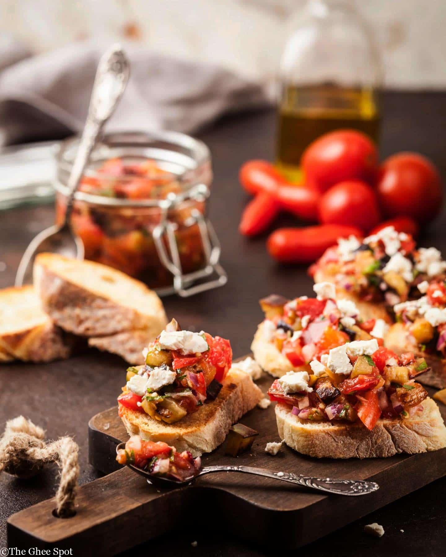 Cooking is overrated but bruschetta is not. Homemade tapenade, fresh semi- dried herbed tomatoes..oh and of course we made the bread. Thanks @the_delectable_kitchen and @indianfusionkitchenrecipes for forcing me to take a break from work for #italiancuisineforall 

#thegheespot #madefromscratch